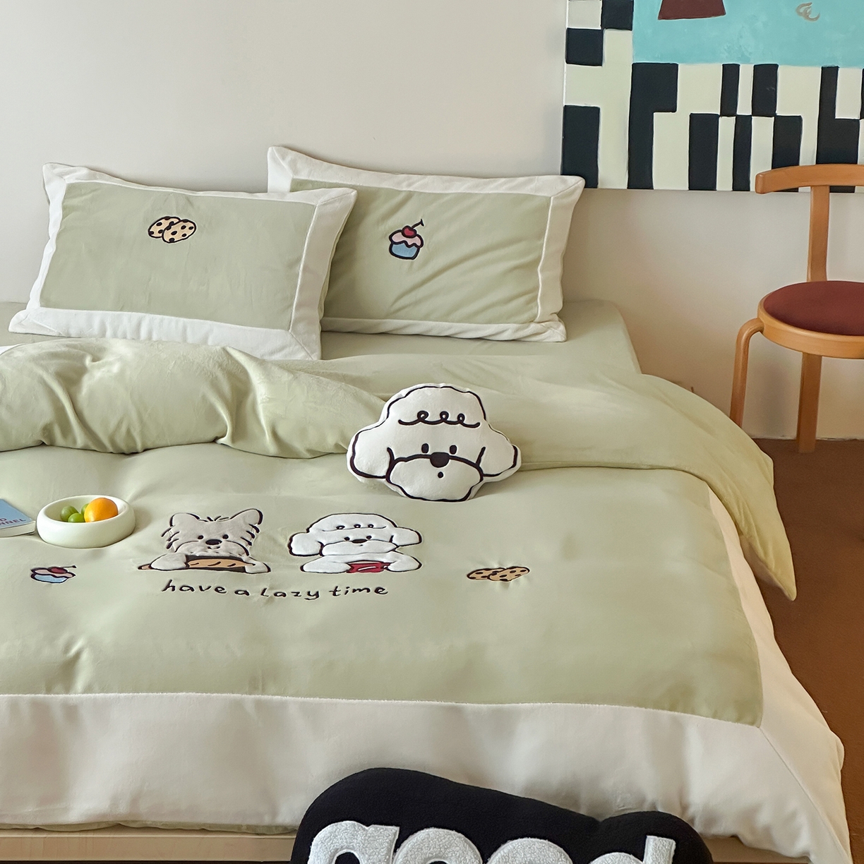 91家纺网 家纺一手货源 找家纺 （总）爱丽丝 2025新款230克全消光牛奶绒贴布系列四件套-好朋友