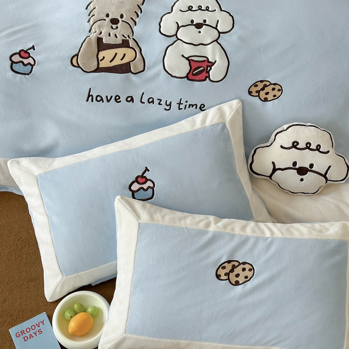 91家纺网 家纺一手货源 找家纺 爱丽丝 2025新款230克全消光牛奶绒贴布系列四件套-好朋友 天水蓝