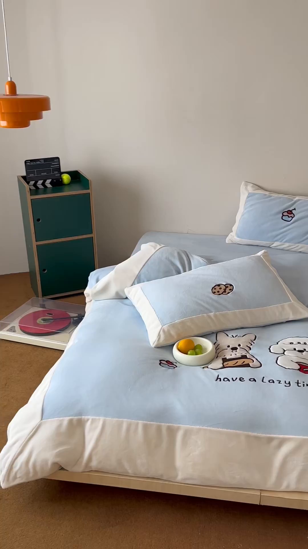 91家纺网 家纺一手货源 找家纺 爱丽丝 2025新款230克全消光牛奶绒贴布系列四件套-好朋友 天水蓝