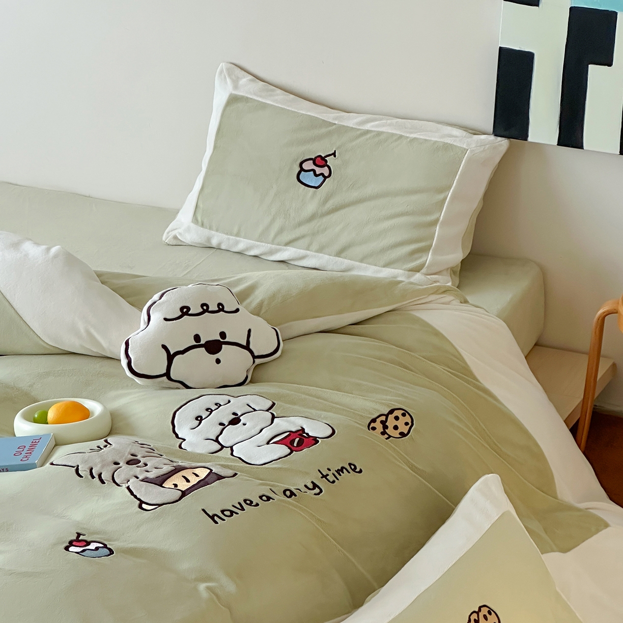 91家纺网 家纺一手货源 找家纺 爱丽丝 2025新款230克全消光牛奶绒贴布系列四件套-好朋友 奶油绿