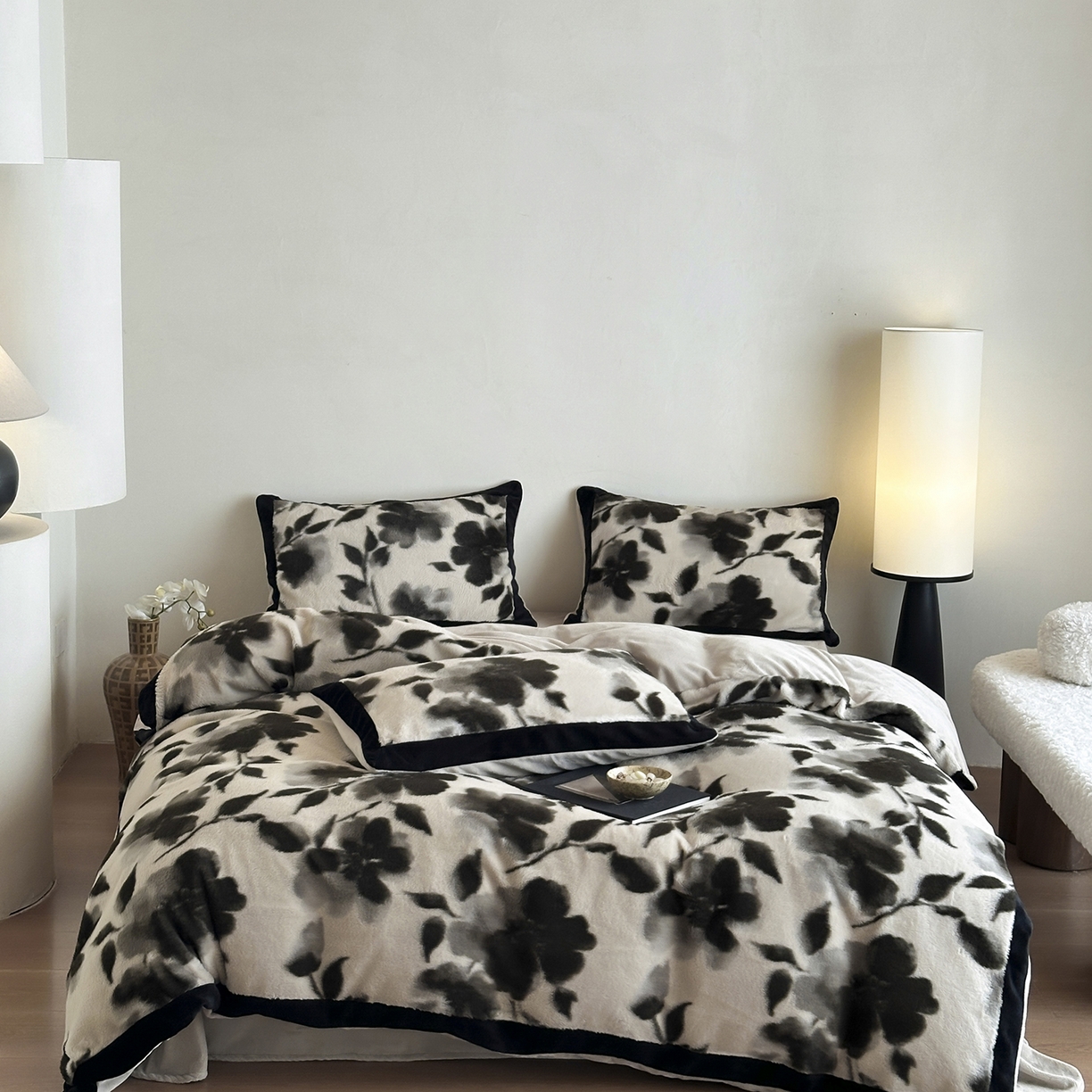 爱丽丝 2025新款全消光超柔牛奶绒四件套系列3 墨岚