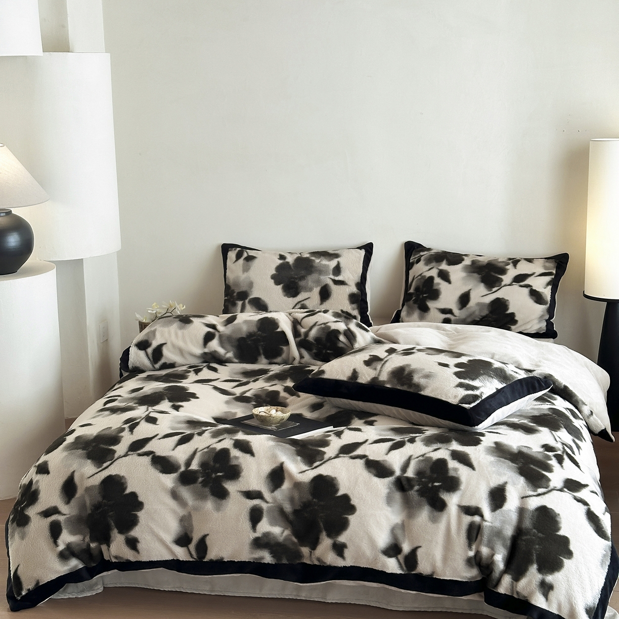 91家纺网 家纺一手货源 找家纺 （总）爱丽丝 2025新款全消光超柔牛奶绒四件套系列3