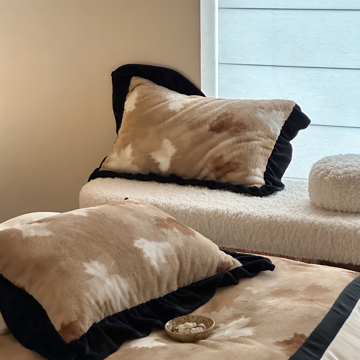 91家纺网 家纺一手货源 找家纺 爱丽丝 2025新款全消光超柔牛奶绒四件套系列2 梧桐语