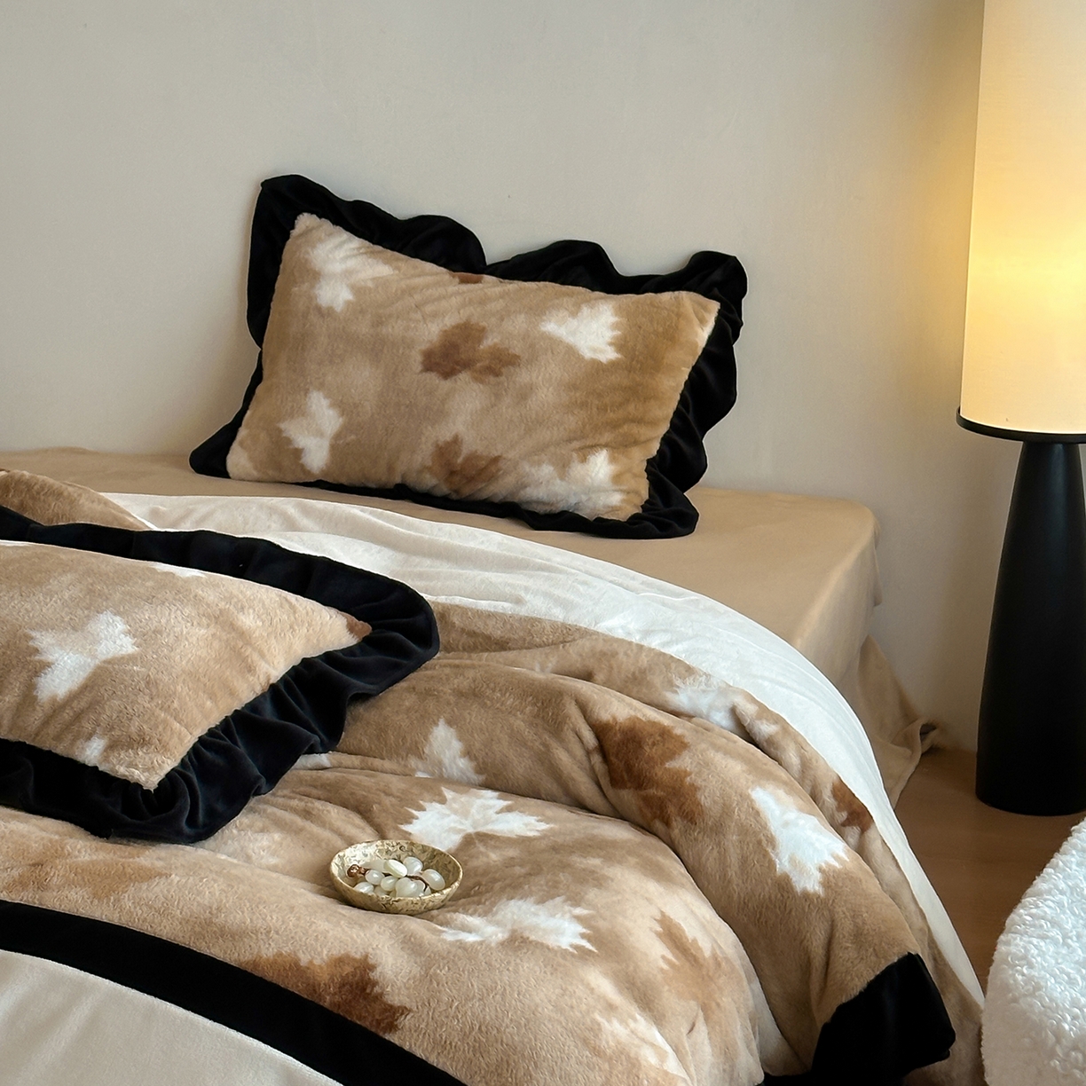 91家纺网 家纺一手货源 找家纺 （总）爱丽丝 2025新款全消光超柔牛奶绒四件套系列2