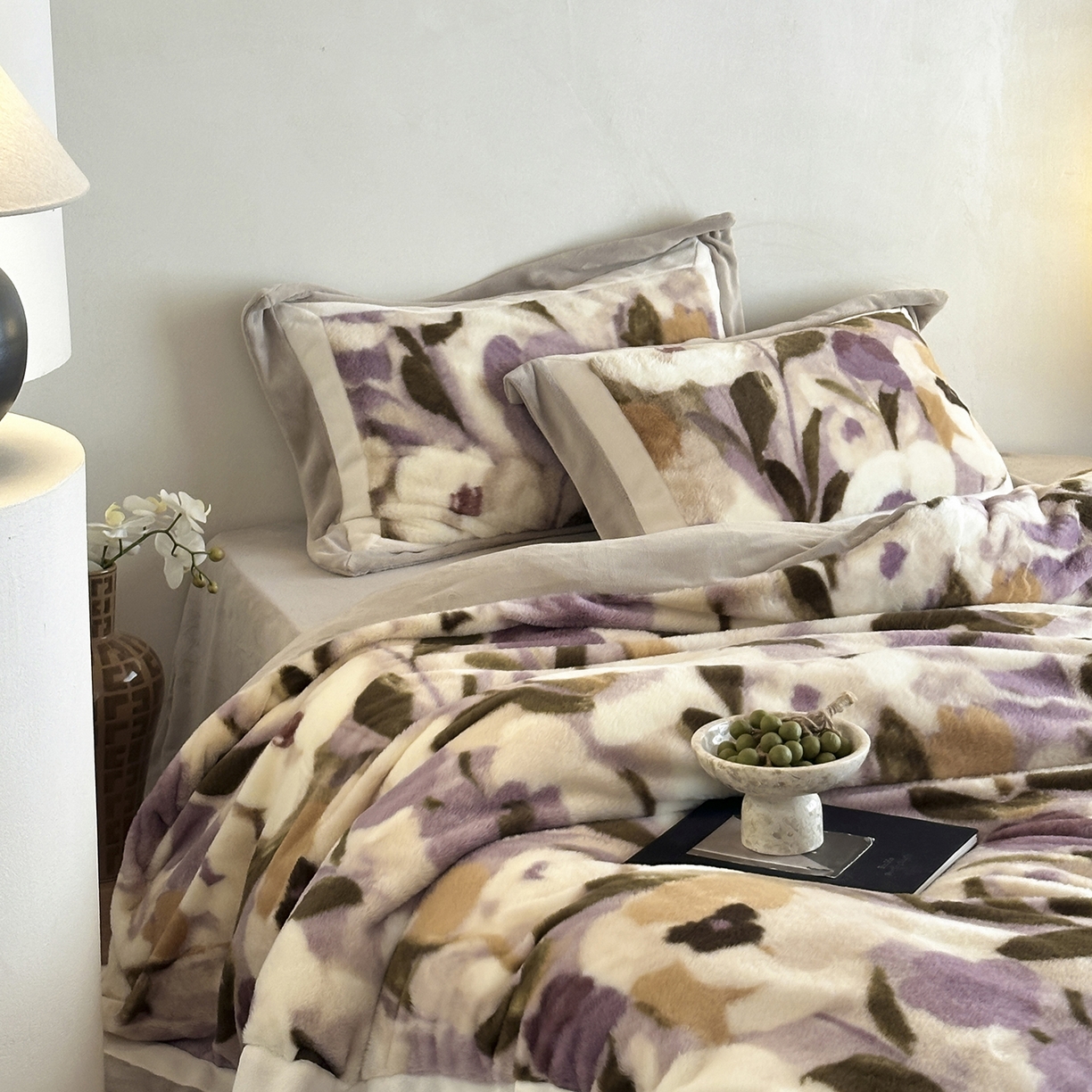 91家纺网 家纺一手货源 找家纺 爱丽丝 2025新款全消光超柔牛奶绒四件套系列1 莫奈花园