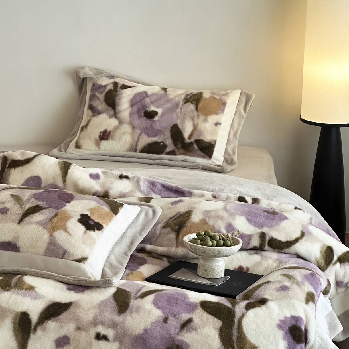 91家纺网 家纺一手货源 找家纺 爱丽丝 2025新款全消光超柔牛奶绒四件套系列1 莫奈花园