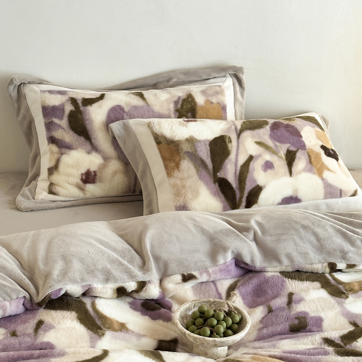 91家纺网 家纺一手货源 找家纺 爱丽丝 2025新款全消光超柔牛奶绒四件套系列1 莫奈花园