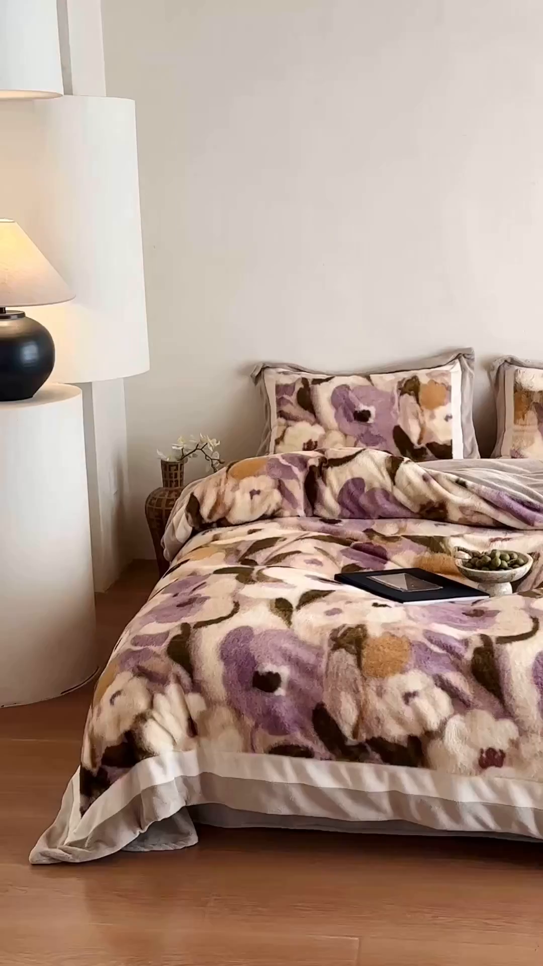 91家纺网 家纺一手货源 找家纺 爱丽丝 2025新款全消光超柔牛奶绒四件套系列1 莫奈花园