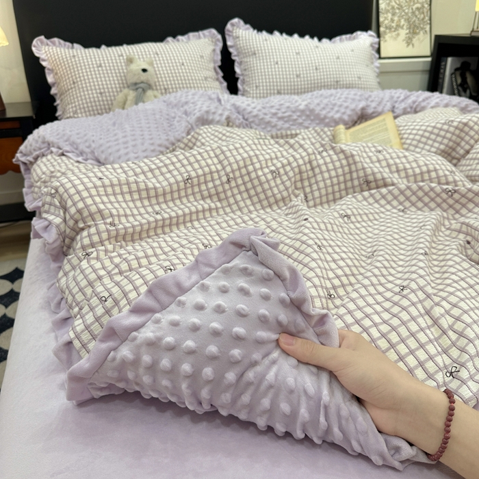 91家纺网 家纺一手货源 找家纺 仟网汇 2025新款保暖舒适棉加绒四件套 格子蝴蝶结紫
