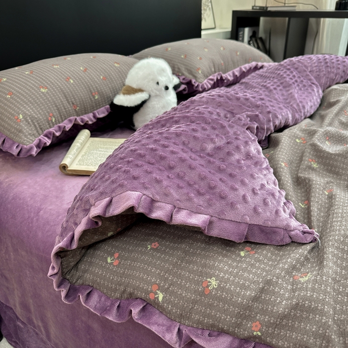 91家纺网 家纺一手货源 找家纺 仟网汇 2025新款保暖舒适棉加绒四件套 樱桃灰