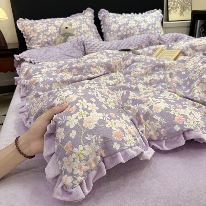 91家纺网 家纺一手货源 找家纺 仟网汇 2025新款保暖舒适棉加绒四件套 紫蔓花开