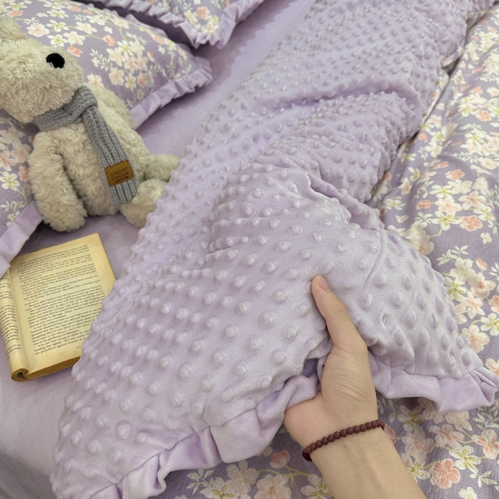 91家纺网 家纺一手货源 找家纺 仟网汇 2025新款保暖舒适棉加绒四件套 紫蔓花开