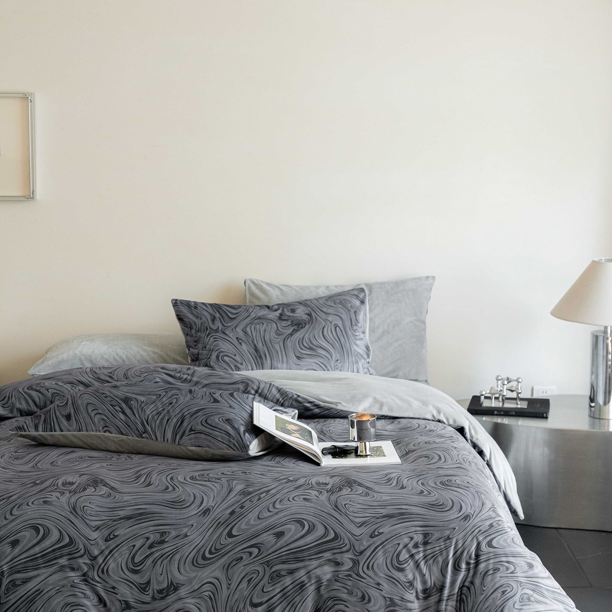 91家纺网 家纺一手货源 找家纺 （总）安力森/诚臻酒店用品 2025新款轻奢流体艺术印花宝宝绒婴儿绒四件套 高级感卧室床品套件-游里系列