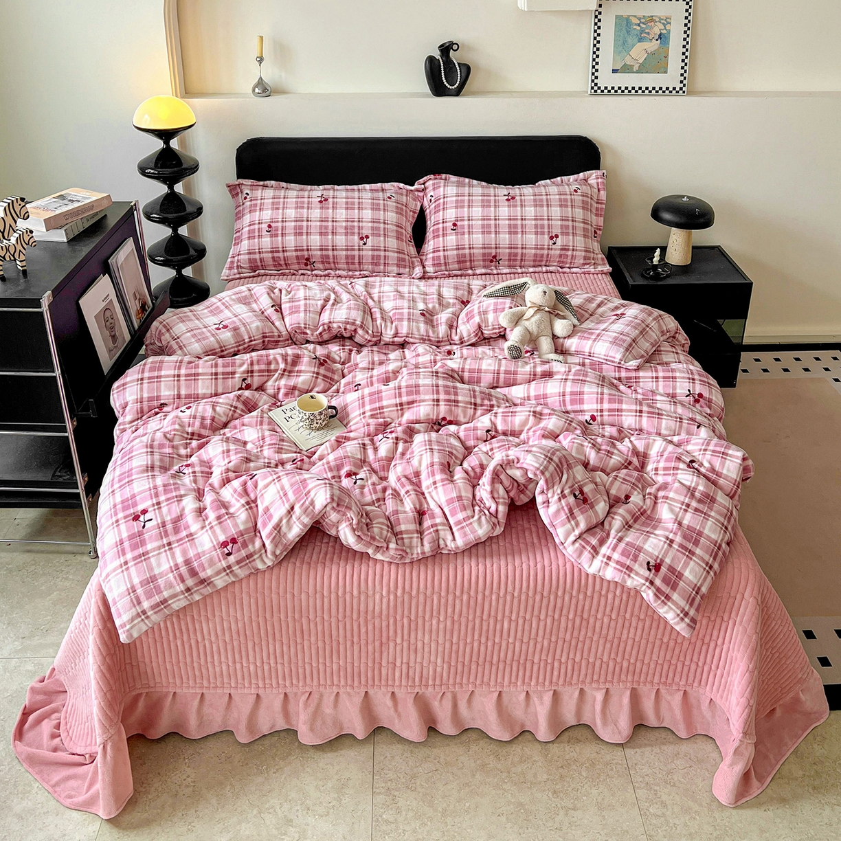 梦莱斯 2025新款亲肤舒适双面牛奶绒床盖款四件套 樱桃格趣