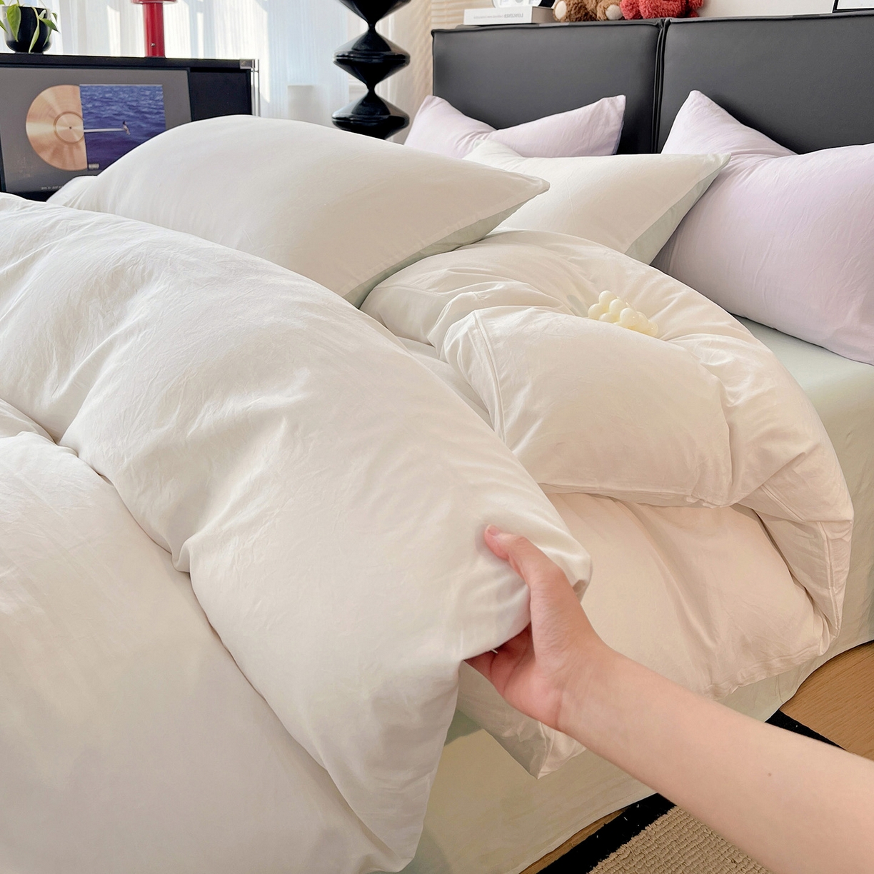 91家纺网 家纺一手货源 找家纺 凯洛奇 2025新款ins北欧风水洗棉柔软褶皱纯色被套四件套 拼色-白绿