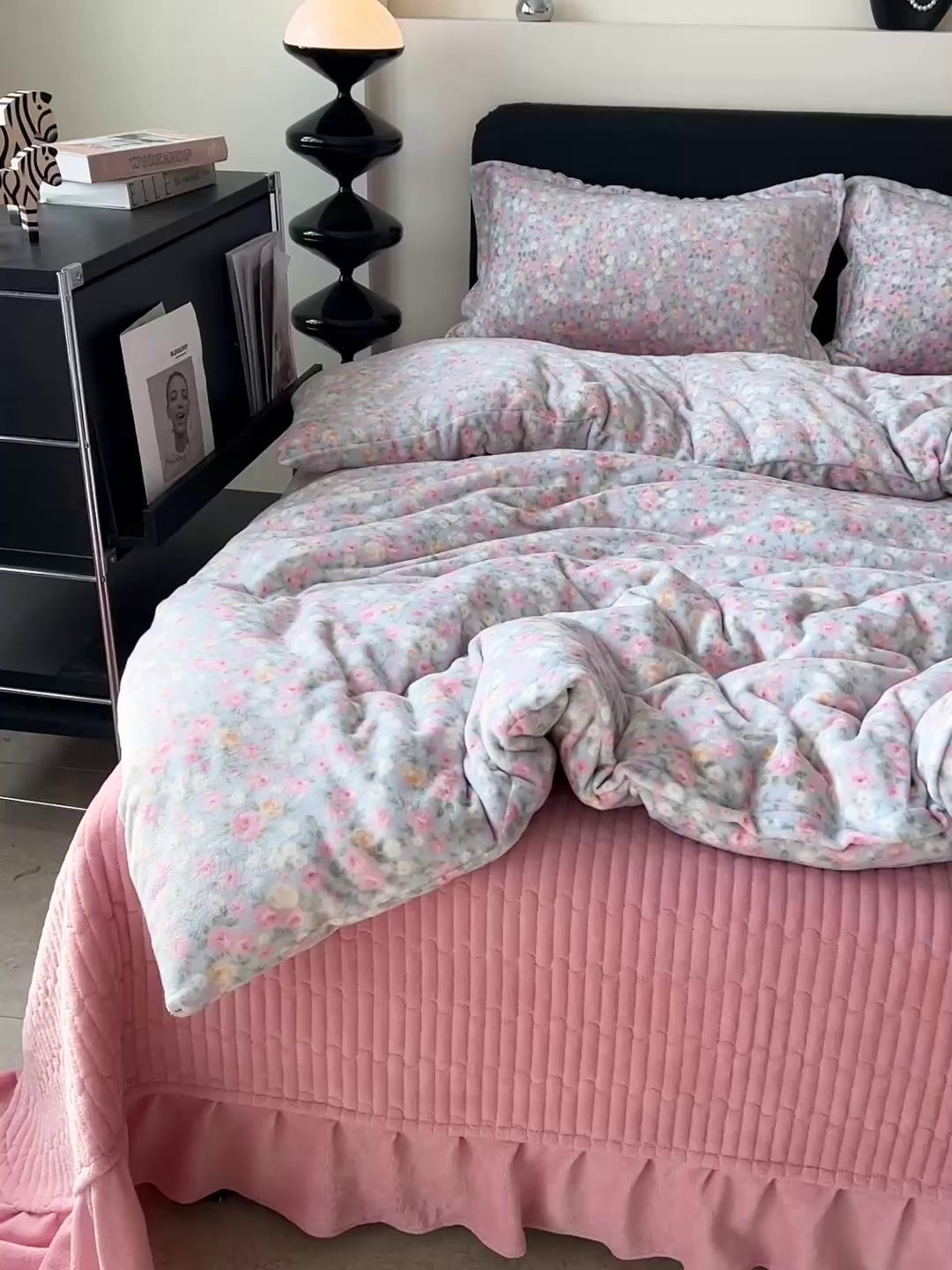 91家纺网 家纺一手货源 找家纺 梦莱斯 2025新款亲肤舒适双面牛奶绒床盖款四件套 满园春色