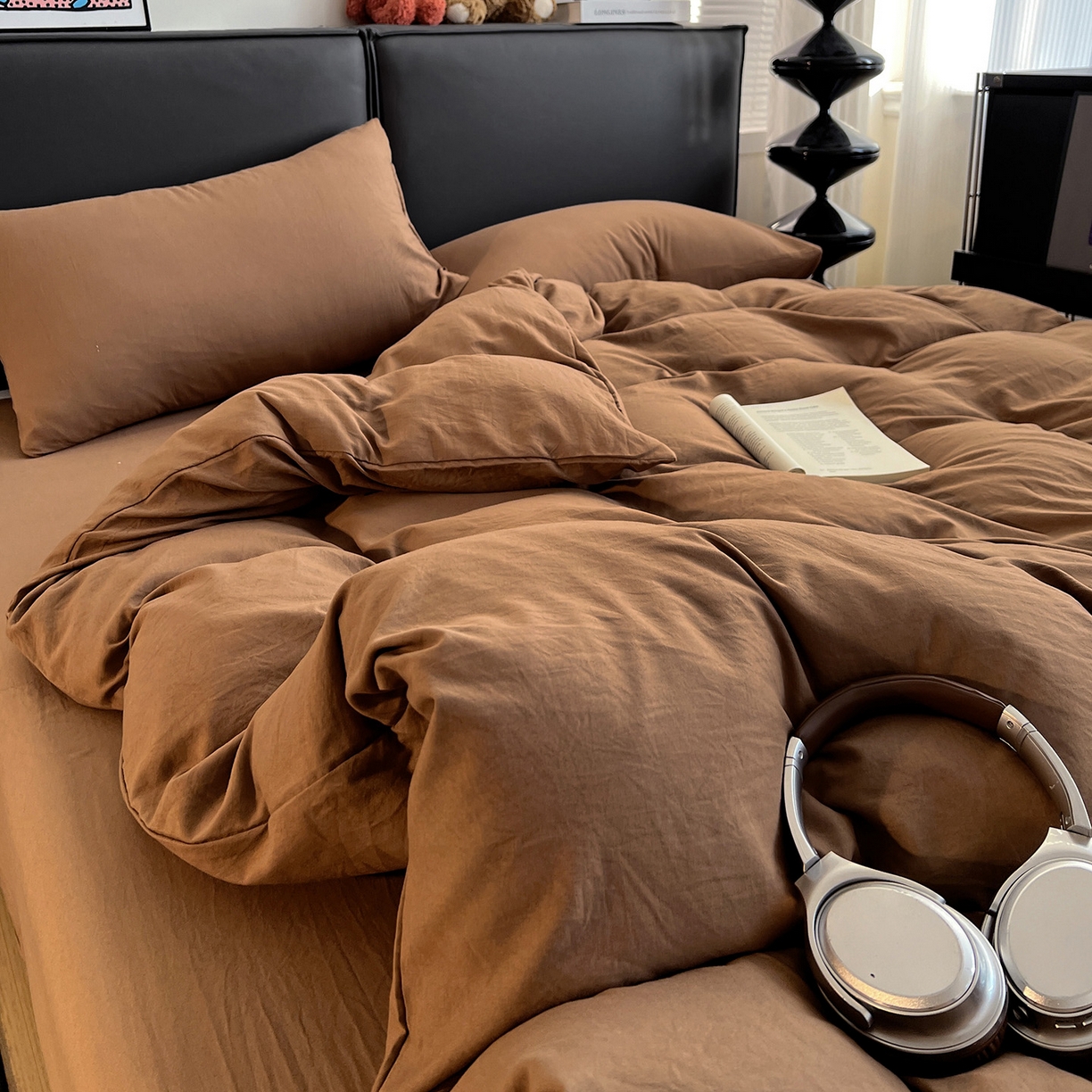 91家纺网 家纺一手货源 找家纺 凯洛奇 2025新款ins北欧风水洗棉柔软褶皱纯色被套四件套 纯色-深咖