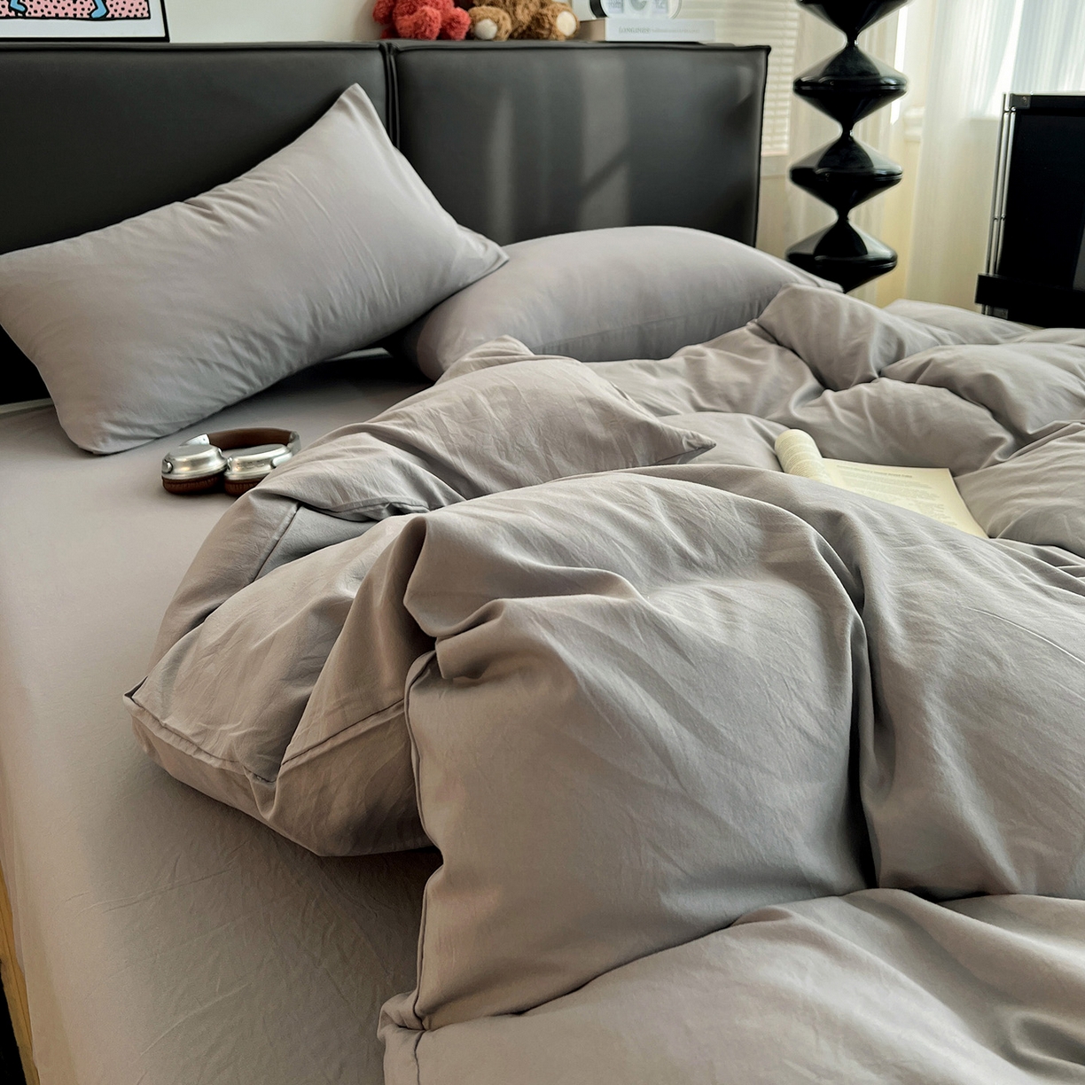 91家纺网 家纺一手货源 找家纺 凯洛奇 2025新款ins北欧风水洗棉柔软褶皱纯色被套四件套 纯色-浅灰