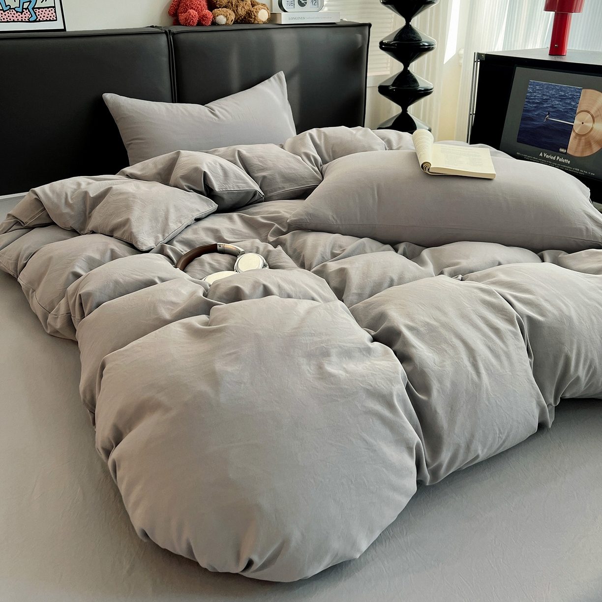 91家纺网 家纺一手货源 找家纺 凯洛奇 2025新款ins北欧风水洗棉柔软褶皱纯色被套四件套 纯色-浅灰