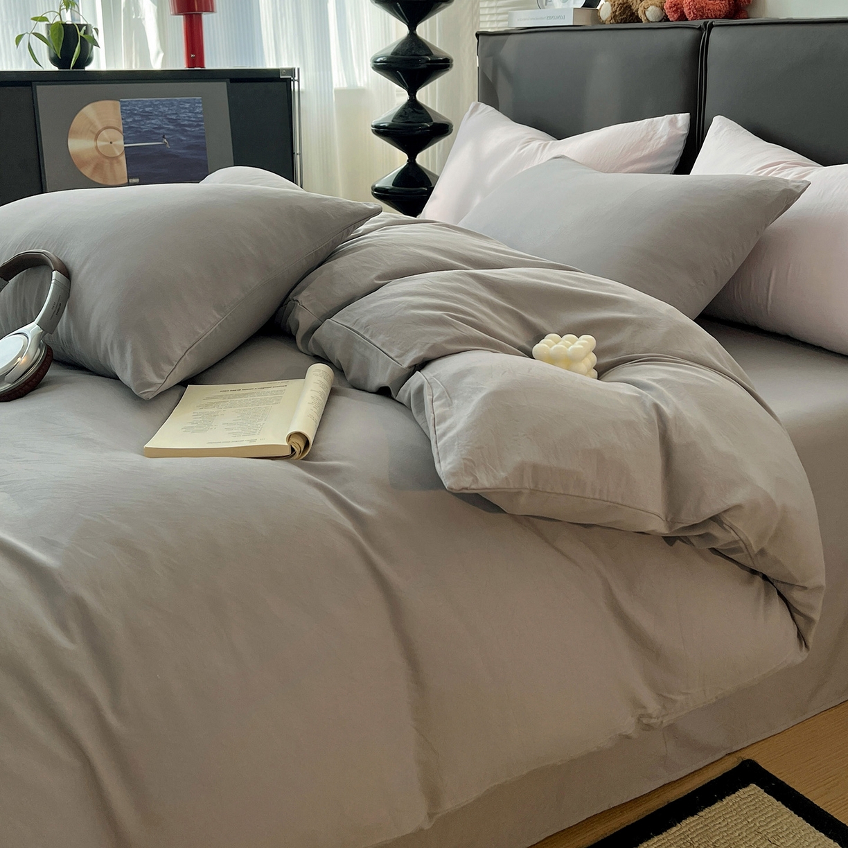91家纺网 家纺一手货源 找家纺 凯洛奇 2025新款ins北欧风水洗棉柔软褶皱纯色被套四件套 纯色-浅灰