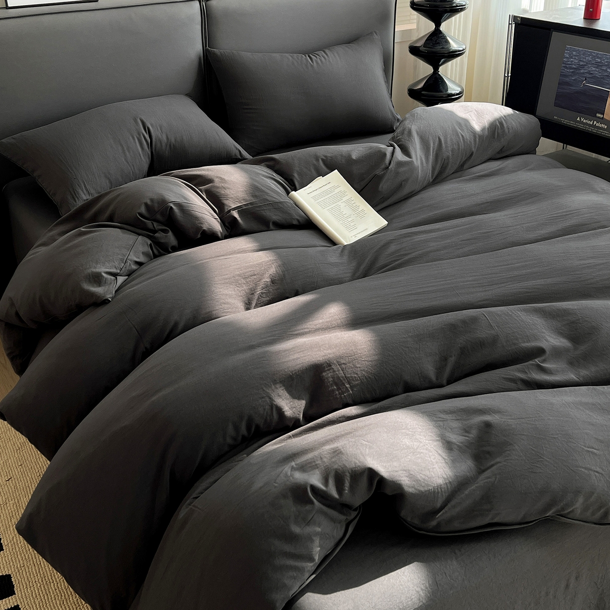 91家纺网 家纺一手货源 找家纺 凯洛奇 2025新款ins北欧风水洗棉柔软褶皱纯色被套四件套 纯色-深灰