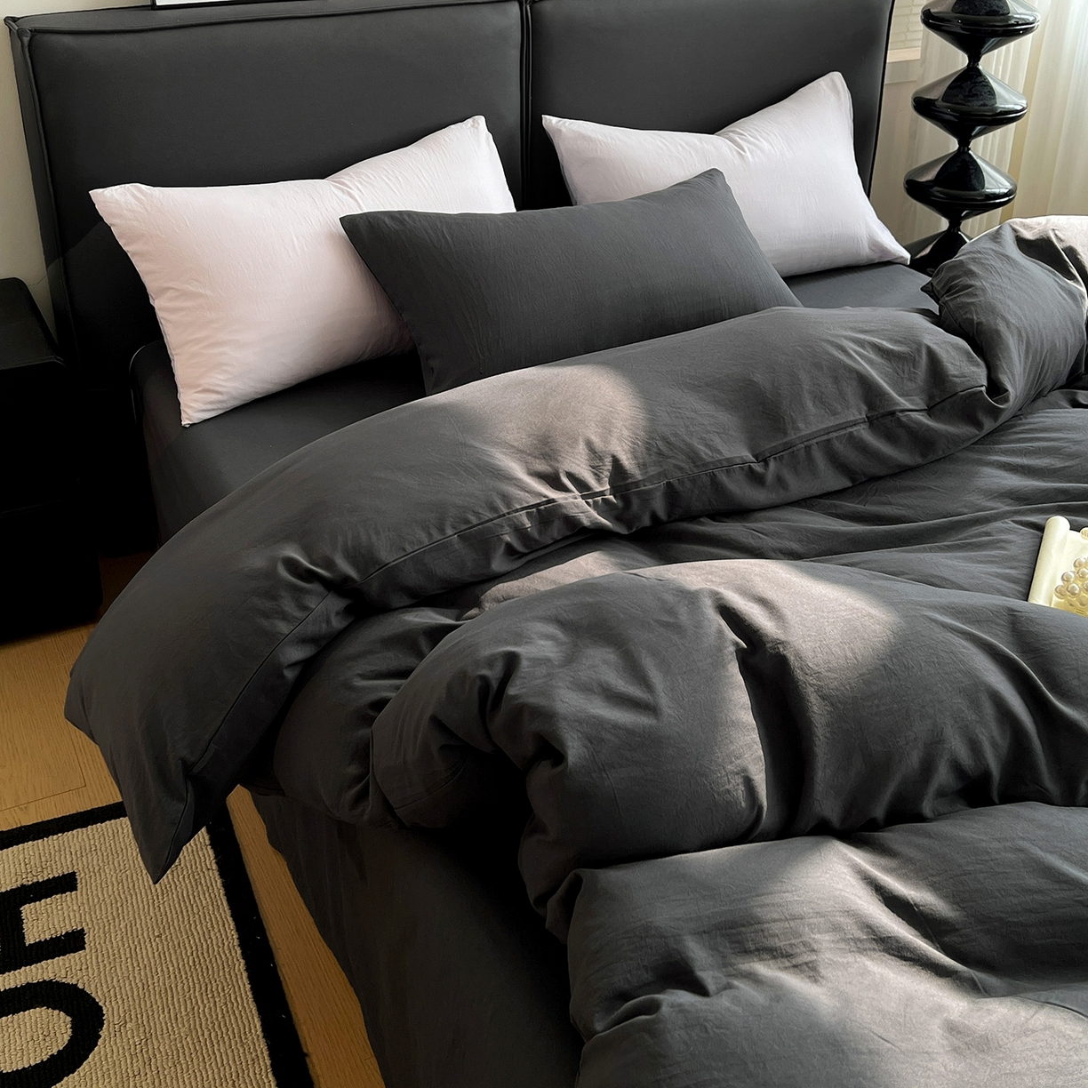 91家纺网 家纺一手货源 找家纺 凯洛奇 2025新款ins北欧风水洗棉柔软褶皱纯色被套四件套 纯色-深灰