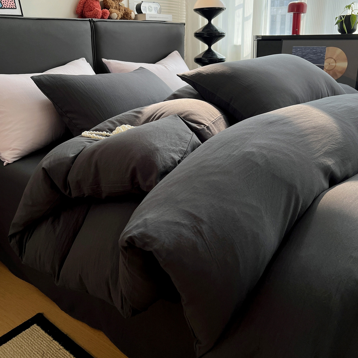 91家纺网 家纺一手货源 找家纺 凯洛奇 2025新款ins北欧风水洗棉柔软褶皱纯色被套四件套 纯色-深灰