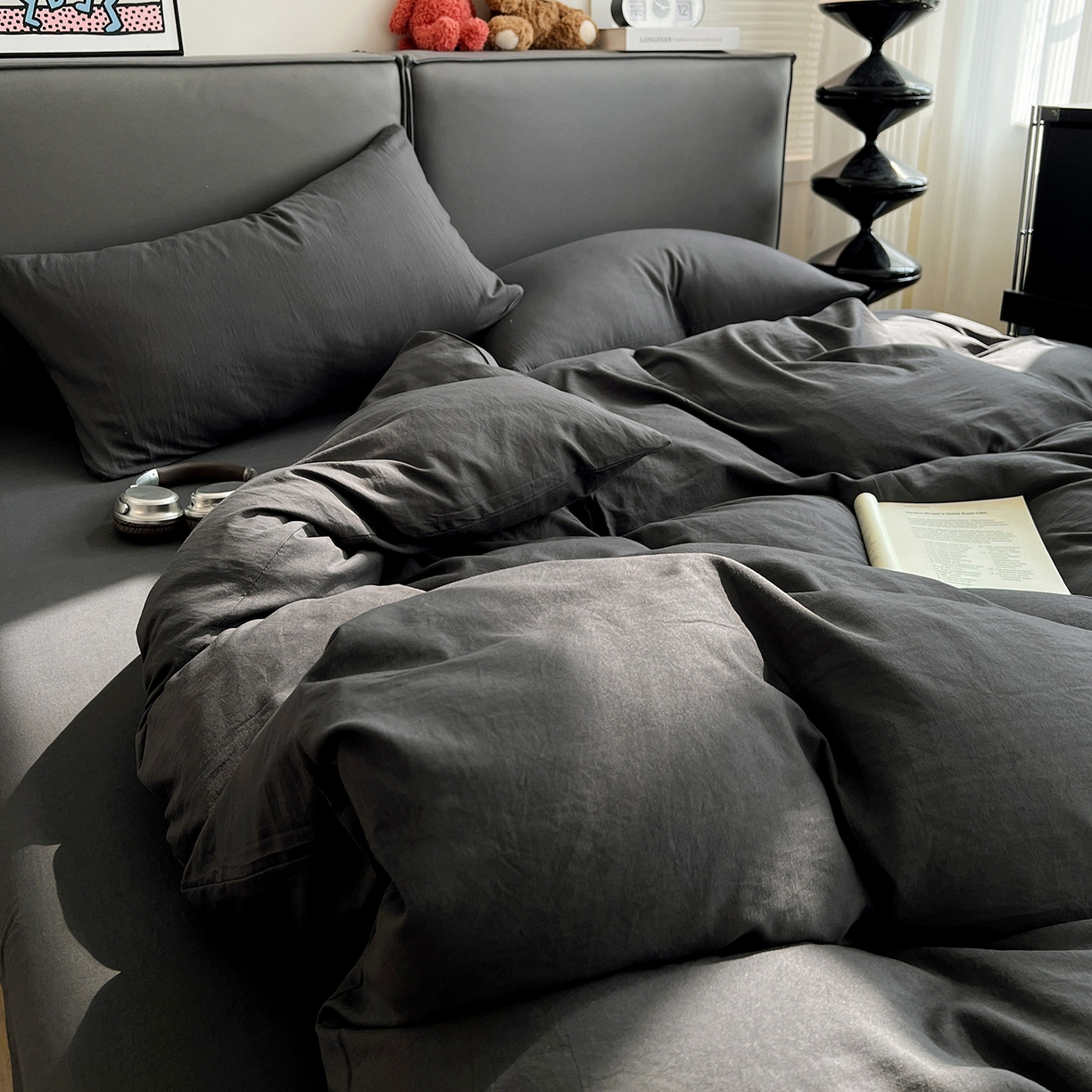 91家纺网 家纺一手货源 找家纺 凯洛奇 2025新款ins北欧风水洗棉柔软褶皱纯色被套四件套 纯色-深灰