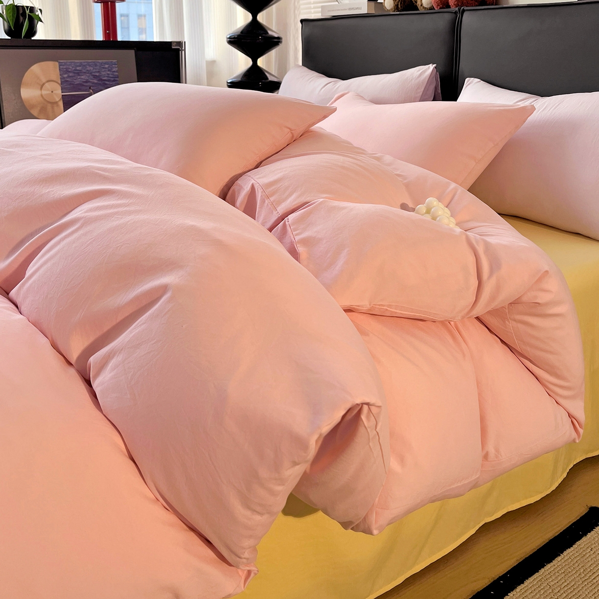 91家纺网 家纺一手货源 找家纺 （总）凯洛奇 2025新款ins北欧风水洗棉柔软褶皱纯色被套四件套