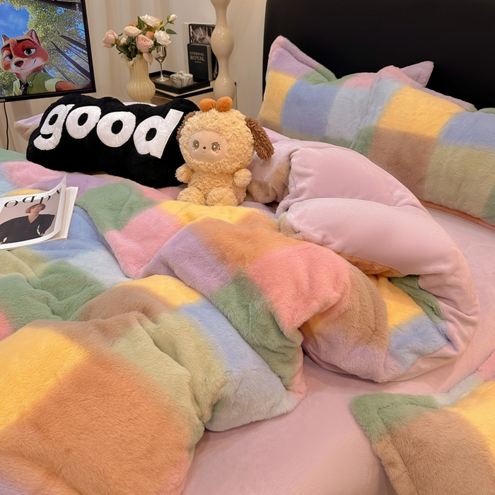 91家纺网 家纺一手货源 找家纺 仟网汇 2025新款兔毛绒印花四件套 马格丽