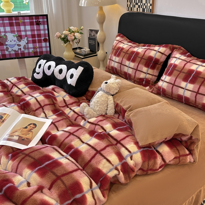 91家纺网 家纺一手货源 找家纺 仟网汇 2025新款兔毛绒印花四件套 魔法学院红