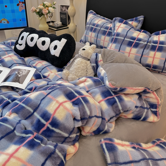 91家纺网 家纺一手货源 找家纺 仟网汇 2025新款兔毛绒印花四件套 魔法学院蓝