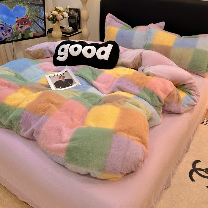 91家纺网 家纺一手货源 找家纺 仟网汇 2025新款兔毛绒印花四件套 马格丽