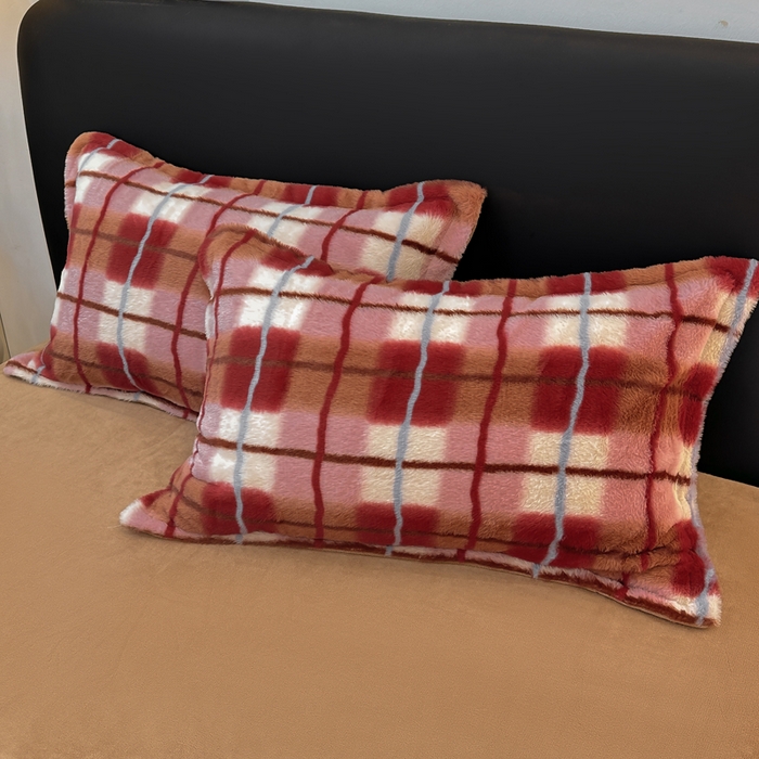 91家纺网 家纺一手货源 找家纺 仟网汇 2025新款兔毛绒印花四件套 魔法学院红