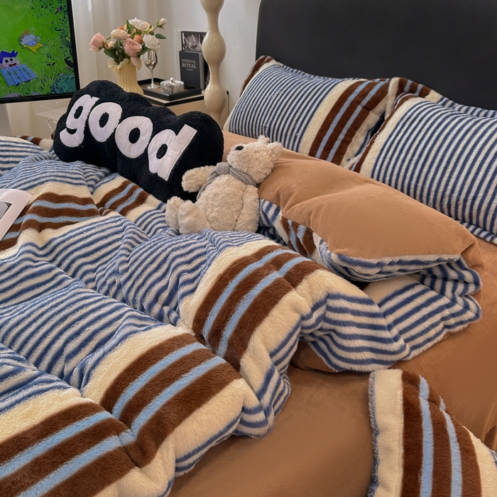 91家纺网 家纺一手货源 找家纺 仟网汇 2025新款兔毛绒印花四件套 英伦时尚