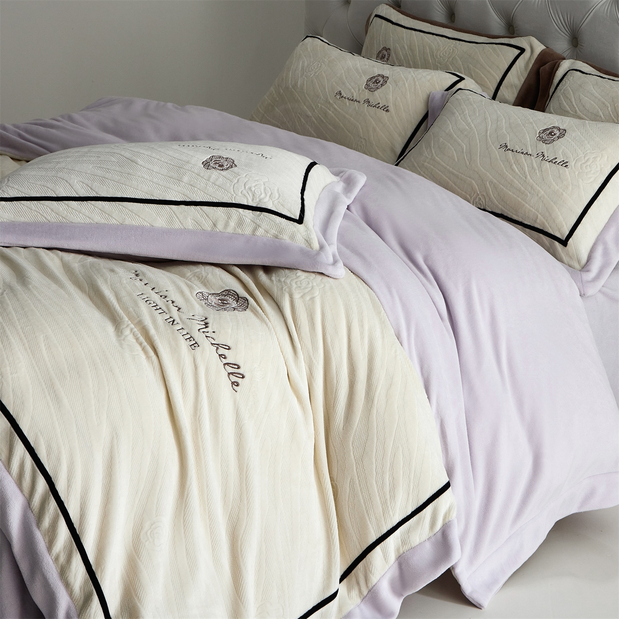 91家纺网 家纺一手货源 找家纺 优悦生活馆 2025新款雕花绒牛奶绒刺绣四件套-山茶花语 山茶花语-紫