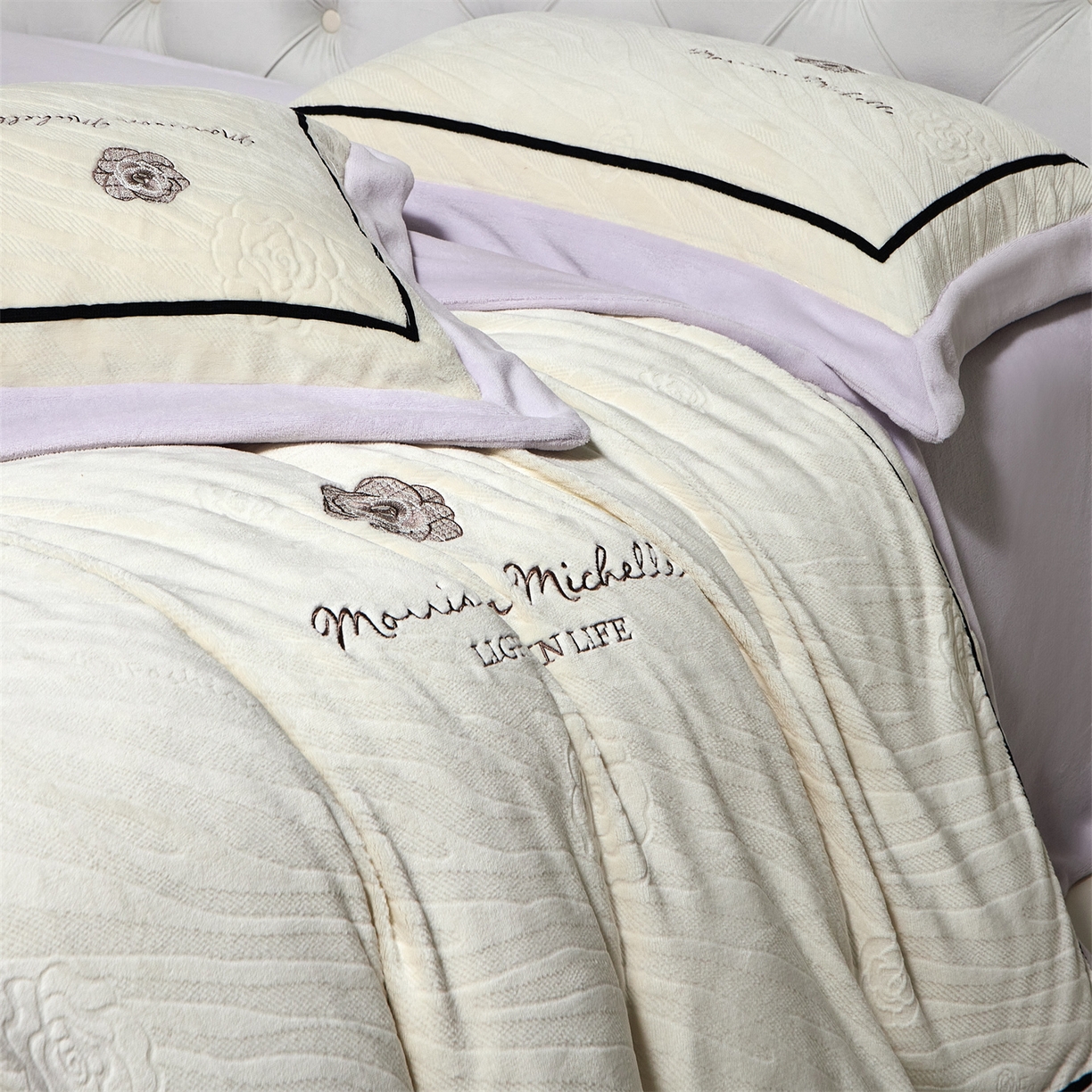 91家纺网 家纺一手货源 找家纺 优悦生活馆 2025新款雕花绒牛奶绒刺绣四件套-山茶花语 山茶花语-紫