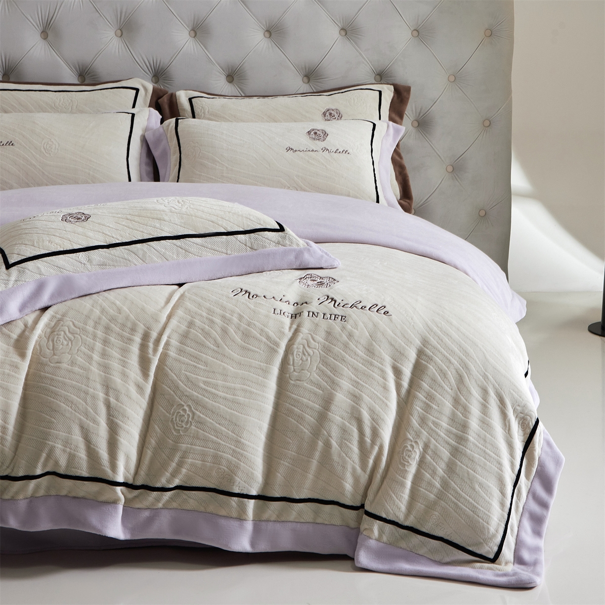 91家纺网 家纺一手货源 找家纺 优悦生活馆 2025新款雕花绒牛奶绒刺绣四件套-山茶花语 山茶花语-紫