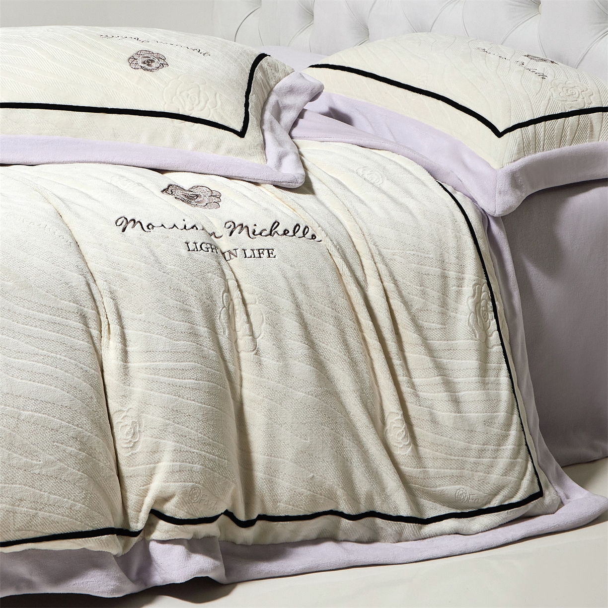 91家纺网 家纺一手货源 找家纺 优悦生活馆 2025新款雕花绒牛奶绒刺绣四件套-山茶花语 山茶花语-紫