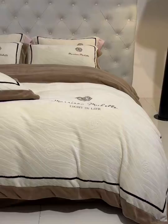 91家纺网 家纺一手货源 找家纺 优悦生活馆 2025新款雕花绒牛奶绒刺绣四件套-山茶花语 山茶花语-咖