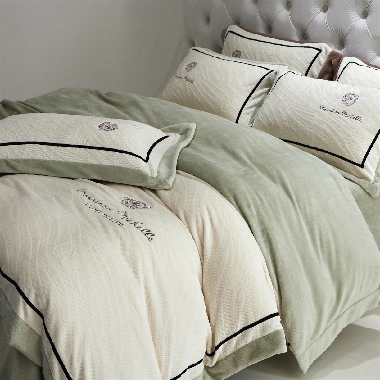 91家纺网 家纺一手货源 找家纺 优悦生活馆 2025新款雕花绒牛奶绒刺绣四件套-山茶花语 山茶花语-绿