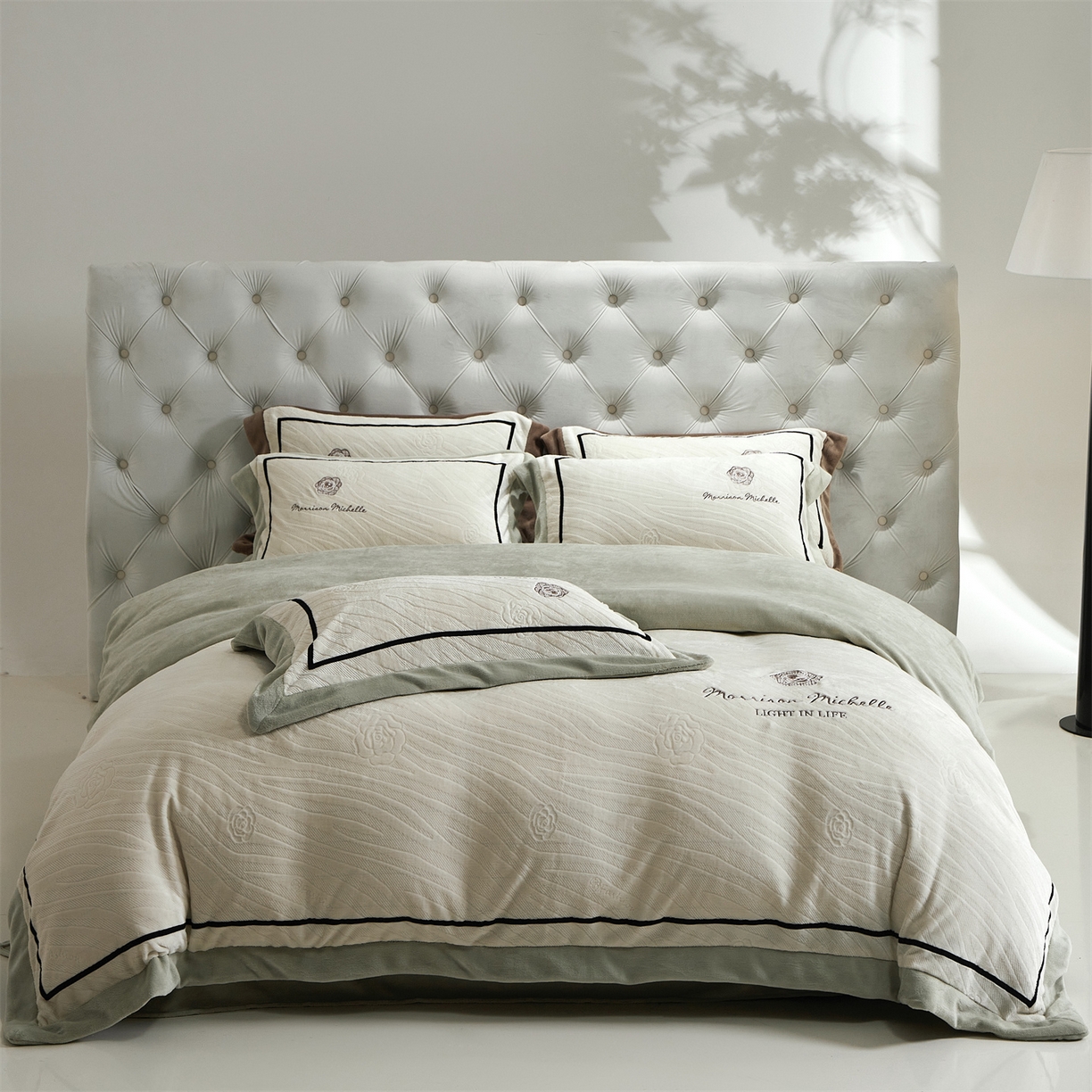 91家纺网 家纺一手货源 找家纺 优悦生活馆 2025新款雕花绒牛奶绒刺绣四件套-山茶花语 山茶花语-绿