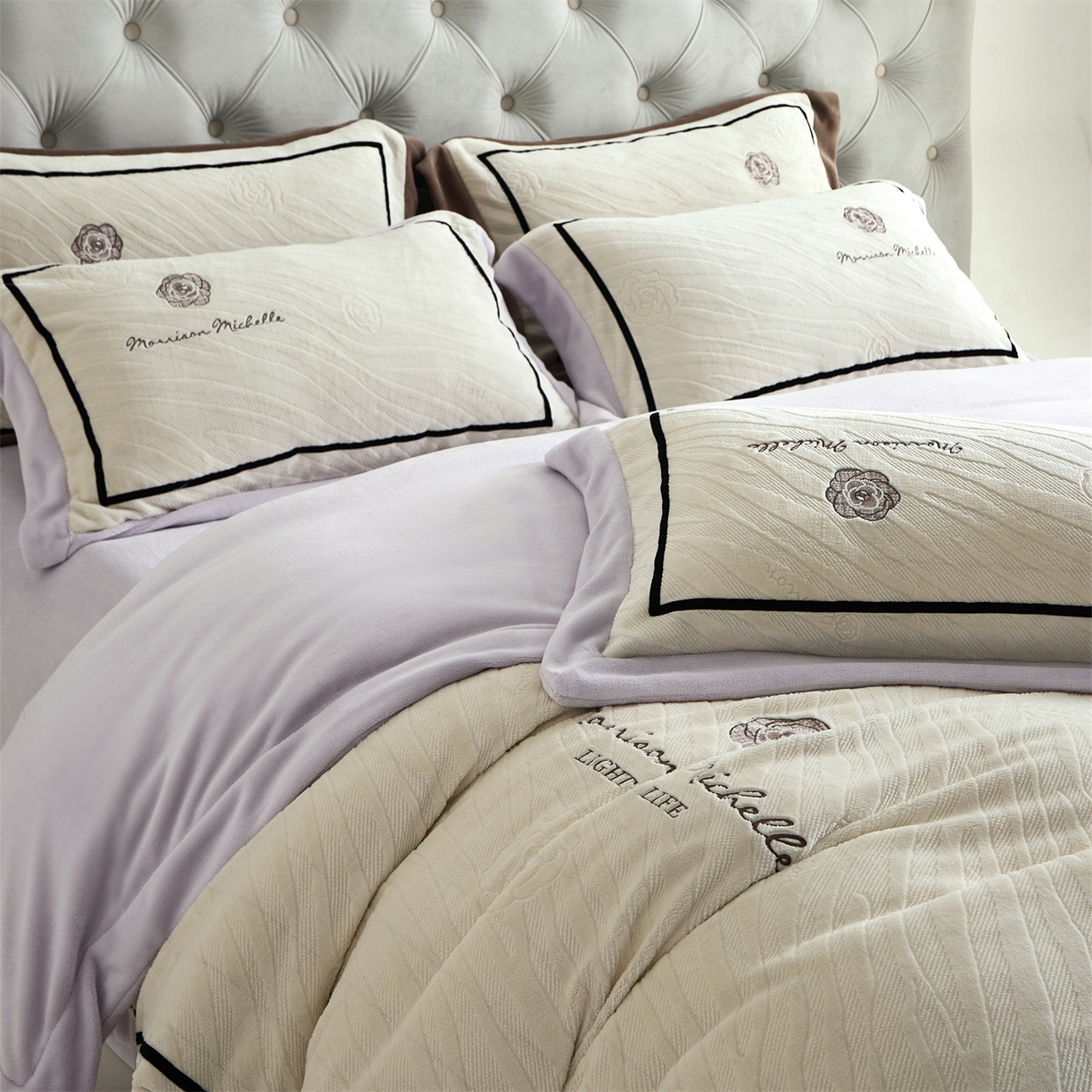 91家纺网 家纺一手货源 找家纺 优悦生活馆 2025新款雕花绒牛奶绒刺绣四件套-山茶花语 山茶花语-紫