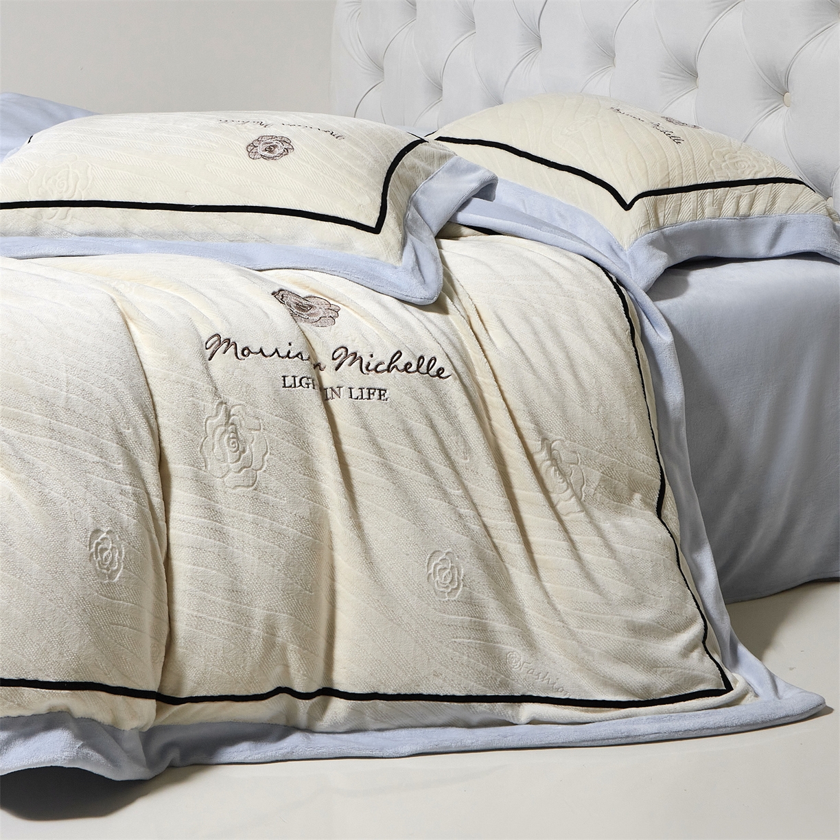 91家纺网 家纺一手货源 找家纺 优悦生活馆 2025新款雕花绒牛奶绒刺绣四件套-山茶花语 山茶花语-蓝