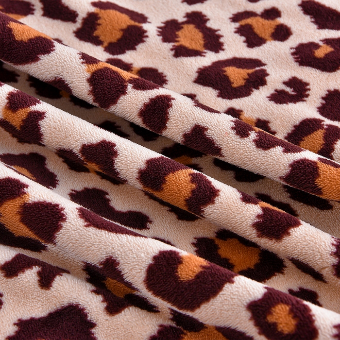 91家纺网 家纺一手货源 找家纺 赛丽雅 2025新款牛奶绒床裙四件套8-9斤法莱绒直播爆款日产2万套 豹纹咖