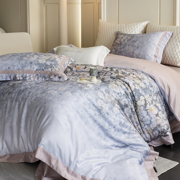 91家纺网 家纺一手货源 找家纺 黑白森林 2025新款高支天丝棉磨毛数码印花四件套 浪漫满屋-粉