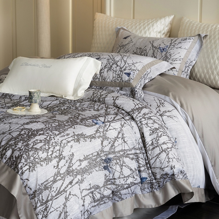 91家纺网 家纺一手货源 找家纺 黑白森林 2025新款高支天丝棉磨毛数码印花四件套 竹影-灰