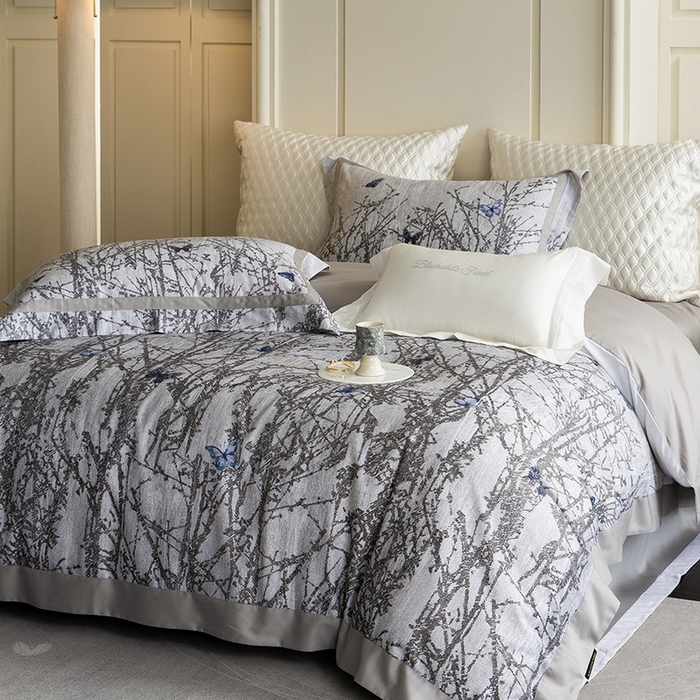 91家纺网 家纺一手货源 找家纺 黑白森林 2025新款高支天丝棉磨毛数码印花四件套 竹影-灰