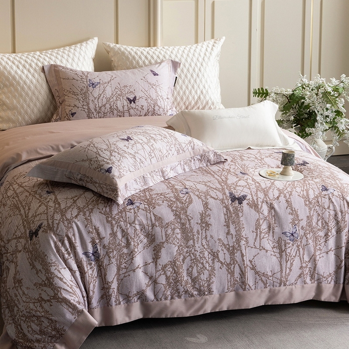 91家纺网 家纺一手货源 找家纺 黑白森林 2025新款高支天丝棉磨毛数码印花四件套 竹影-粉