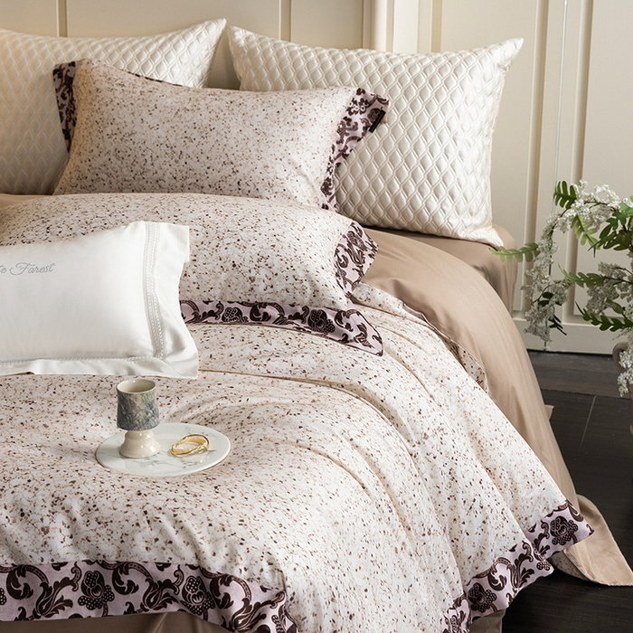 91家纺网 家纺一手货源 找家纺 黑白森林 2025新款高支天丝棉磨毛数码印花四件套 洛可可-咖